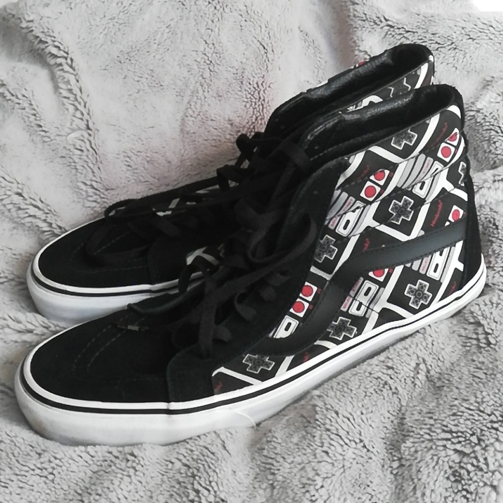Mens Nintendo Vans Gamer shoes! Sk8-hi